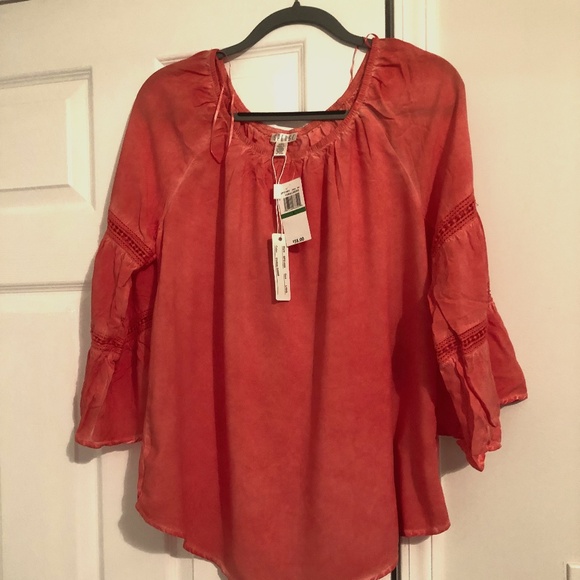 Coral blouse - Picture 1 of 1